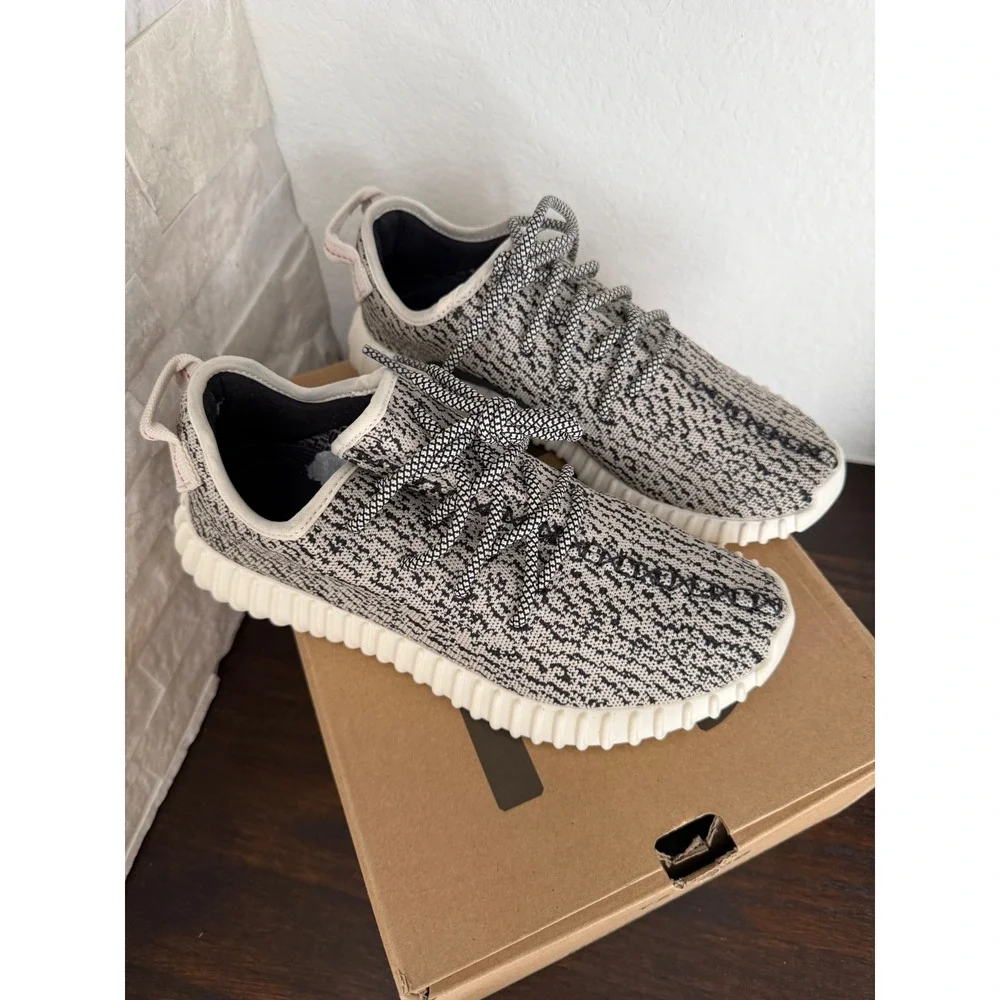 Adidas Yeezy Boost 350 Turtle Dove Grey Black Mens Size 8 Low Top Sneaker